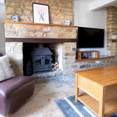 Quarry Cottage Courtyard Garden Pass The Keys Cirencester Esterno foto