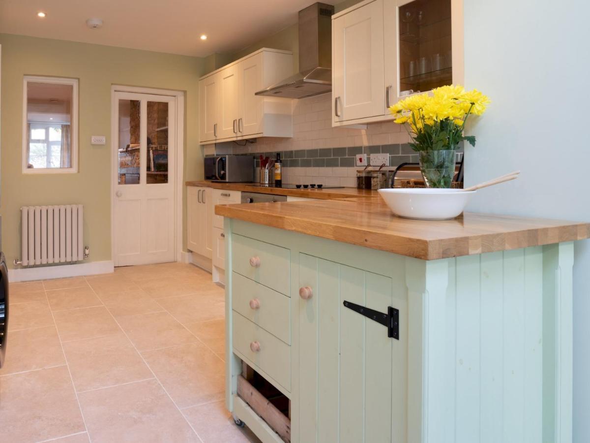 Quarry Cottage Courtyard Garden Pass The Keys Cirencester Esterno foto